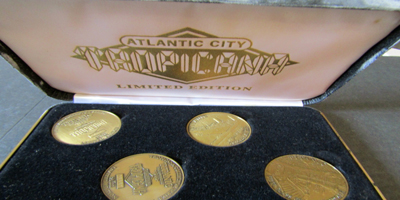 Boxed set of 4 Tokens (sTRacnj-001)