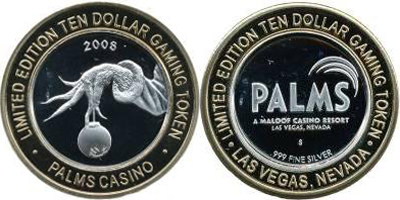 Grinch Holding Christmas Ornament Strike (PMlvnv-098)